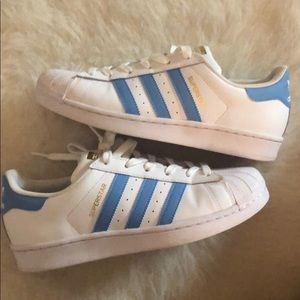 Adidas Superstar size 8